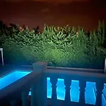 Agradable Con Piscina Y Vistas Al Mar 빌라 *